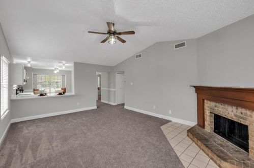 3948 Queens Ct, Garland TX 75043-2938 exterior