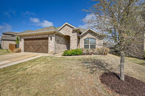 9652 Rio Frio Trl, Fort Worth, TX 76126
