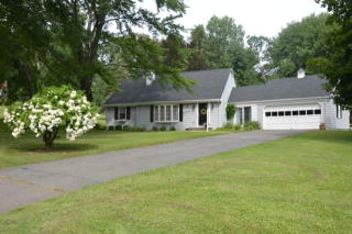 14 Crestwood Rd, Simsbury, CT 06070-1650