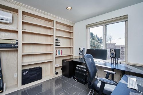 16438 Crestline Pl, Aurora CO 80015-4049 exterior