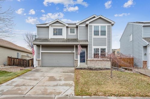 10987 Eagle Creek Pkwy, Denver, CO 80022-9432