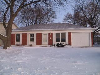 710 Newland Ave, Romeoville, IL 60446-1422