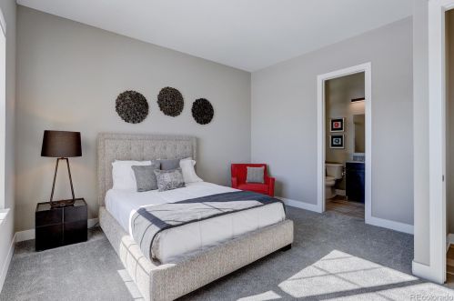 27661 Lakeview Dr, Aurora CO 80016 exterior