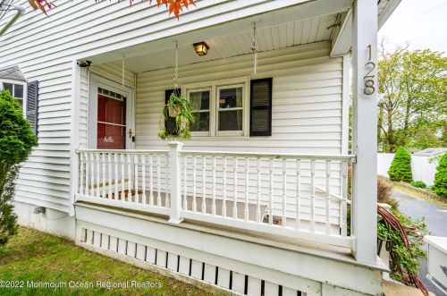 128 Lewis St, Tinton Falls, NJ 07724-3431