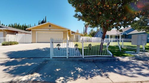816 Hammond St, Modesto, CA 95351-3077