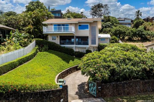 5140 Maunalani Cir, Honolulu HI  96816-4020 exterior
