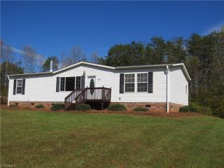 1836 King Rd, W Field, NC 27053-7512