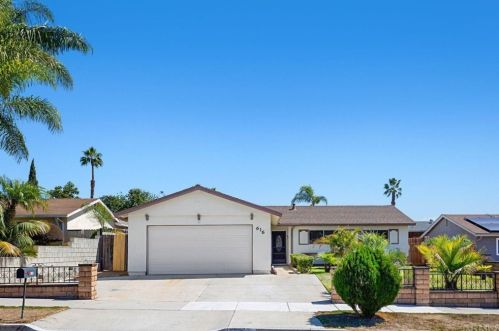 616 Charles Dr, Oceanside, CA 92057-3621