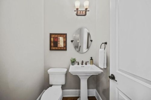 3635 Brookleigh Ln, Atlanta GA  30319-2206 exterior