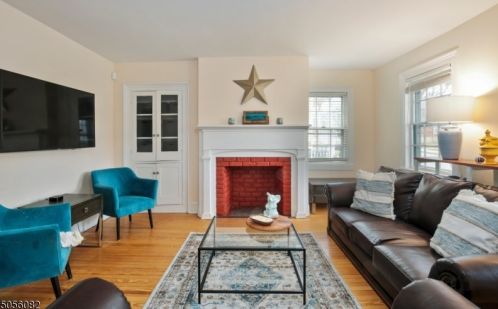 61 Park Ave, Flemington, NJ 08822-1320