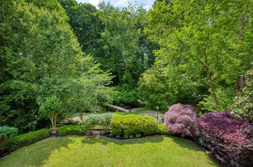 2527 Brookline Cir, Atlanta GA  30319-3690 exterior