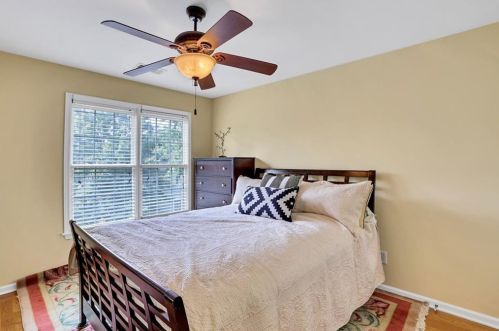201 Bowen Cir, Atlanta GA  30315-2603 exterior