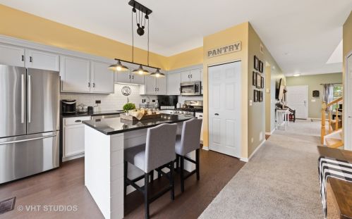 2544 Stonybrook Dr, Plainfield, IL 60586-6643