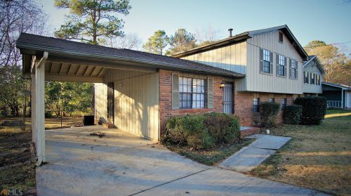 6099 Katherine Rd, Rex GA 30273-1119 exterior