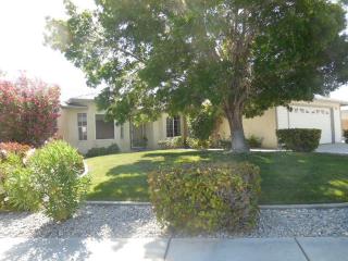 312 Vista St, Ridgecrest, CA 93555-6406