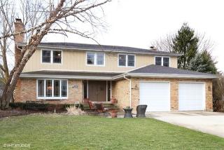 980 Belaire Ct, Naperville, IL 60563-2401