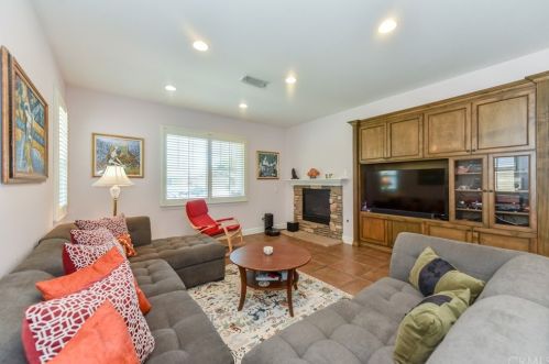 309 Spur Trail Ave, Walnut, CA 91789-5228