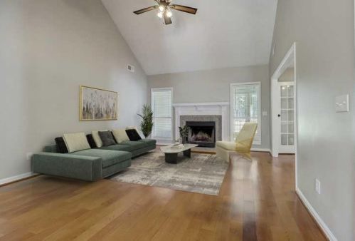2071 Emerald Dr, Loganville, GA 30052-5586