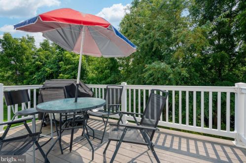 7 Copperwood Ln, Ephrata PA  17522-9186 exterior