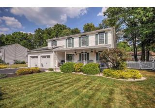 7 Karen Ct, Piscataway, NJ 08854-6098