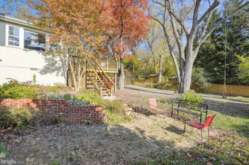 4413 Roberts Ave, Annandale, VA 22003-3511