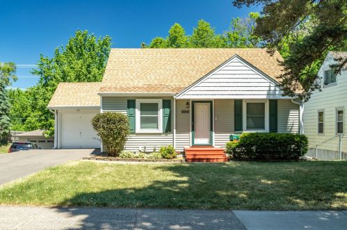 6916 26th St, Minneapolis, MN 55426-3361