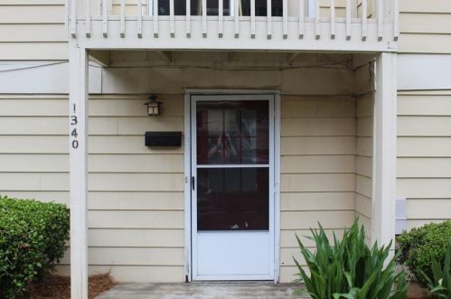 1340 Old Coach Rd, Marietta, GA 30008-3631