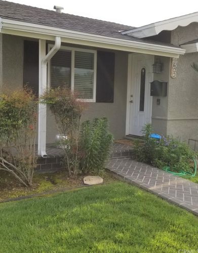 1600 Compromise Line Rd, Glendora, CA 91741-3821