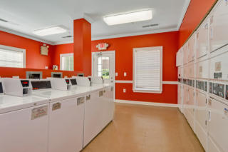 1400 Galleria Ln, Smyrna GA  30080-7507 exterior