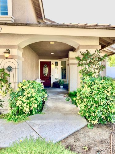 6589 Hawkley Dr, Riverside, CA 92506-5387