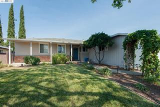 3132 Baker Dr, Concord, CA 94519-2112