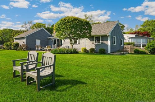 117 Old Saugatuck Rd, Norwalk CT  06855-2226 exterior