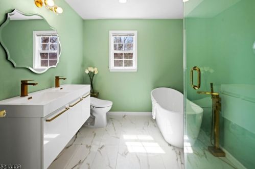 5 Garfield Way, Princeton NJ  08540-1669 exterior