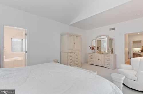 2108 Tall Oaks Ln, York PA 17403-5903 exterior