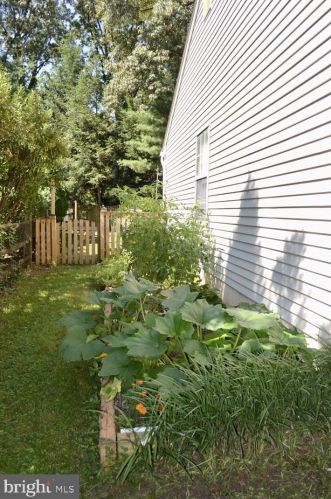 263 Michener Ct, Severna Park MD 21146-2053 exterior