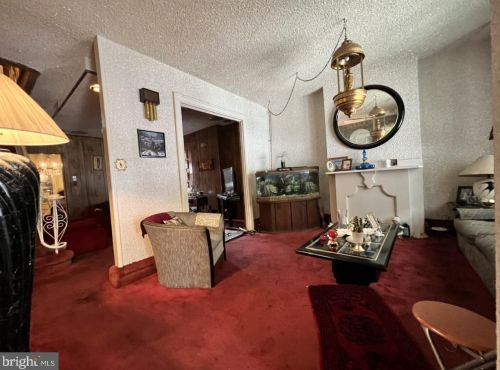 3821 Fairmount Ave, Philadelphia, PA 19104-1819