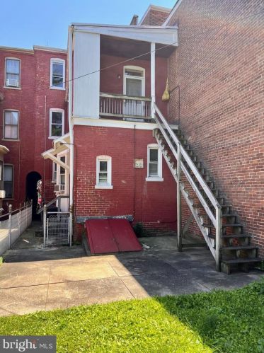 613 Chestnut St, Lancaster PA  17602-3123 exterior