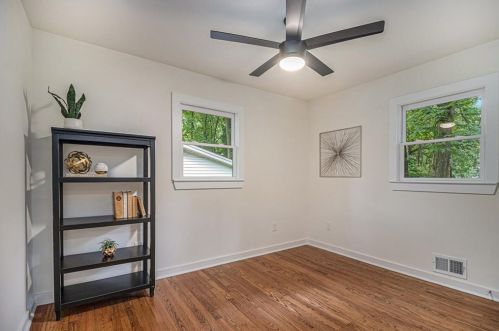 2130 Bolling Brook Dr, Atlanta GA  30311-2516 exterior