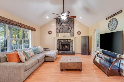 4571 Whiteleaf Way, Holly Springs, GA 30115-2818