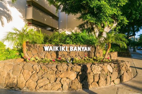 201 Ohua Ave, Honolulu HI 96815-3653 exterior