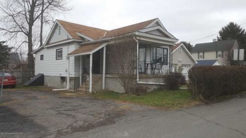 721 Adams Ct, Scranton, PA 18512-1118