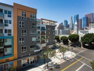 236 Los Angeles St, Los Angeles CA  90012-3304 exterior