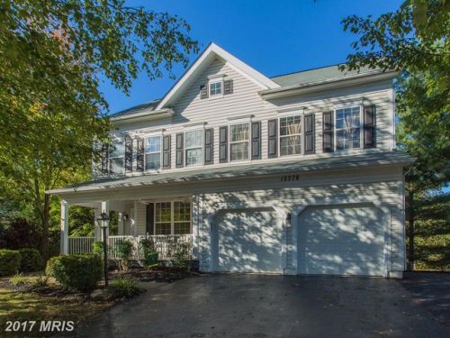 12278 Scotts Mill Dr, Bristow, VA 20136-1914