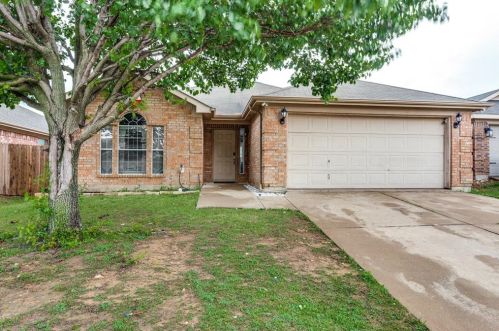 5005 Mountain Valley Ct, Fort Worth, TX 76123-2868