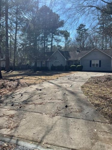 455 Charlotte Blvd, Stockbridge, GA 30281-3823