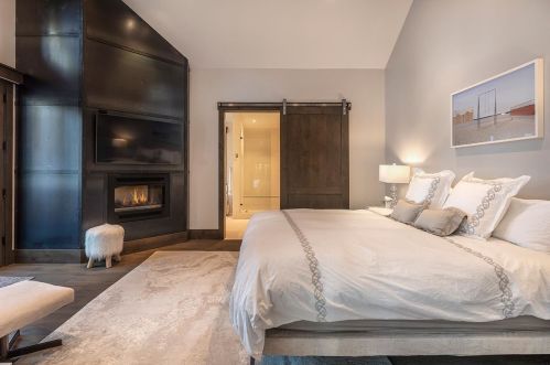 9512 Dunsmuir Way, Truckee CA exterior