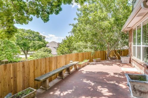 92 Legend Rd, Fort Worth TX  76132-1062 exterior