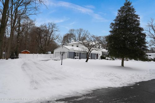 23 Coronet Ave, Lincroft, NJ 07738-1734