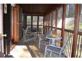 48 Holly Ln, Grahamville VT  05149-9313 exterior