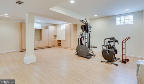 10408 Insley St, Silver Spring MD 20902-4936 exterior